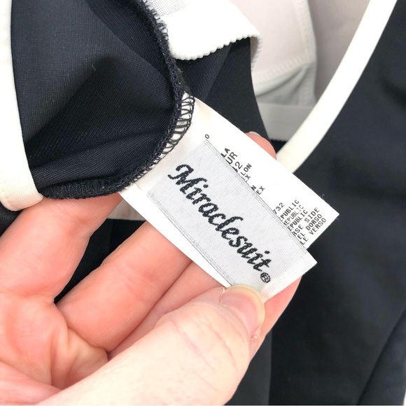 MIRACLESUIT High Scoop Neck Striped One Piece Swimsuit Black White Open Back 12 - Picture 6 of 9